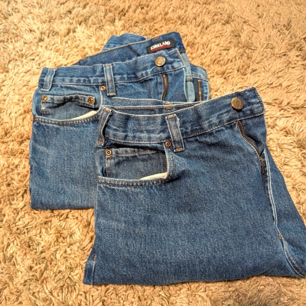 Kirkland Signature Men's Jeans 2 pair